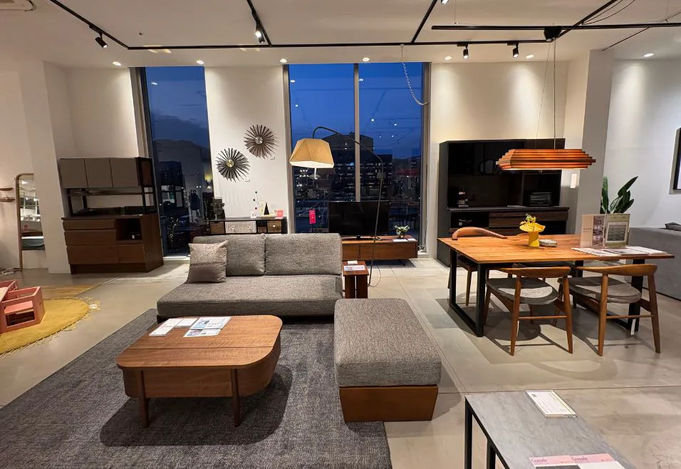 LIVING HOUSE. 広島T-SITE店｜店舗検索｜リビングハウス企業サイト